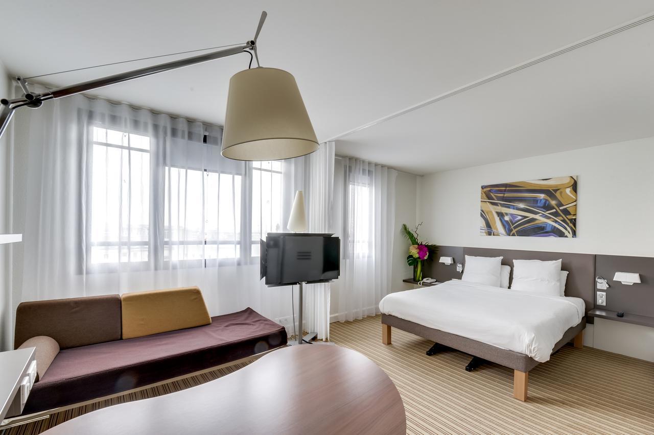 Executive Suite Sofa Bed,1273875493:JPEG